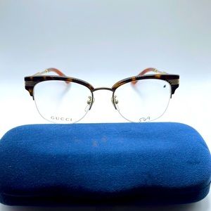 NWOT. Gucci Mens retro optical frames. Rimless with tortoiseshell bridge.